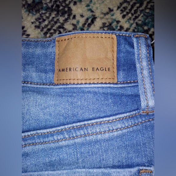 American Eagle Shorts size 2 - Picture 3 of 5